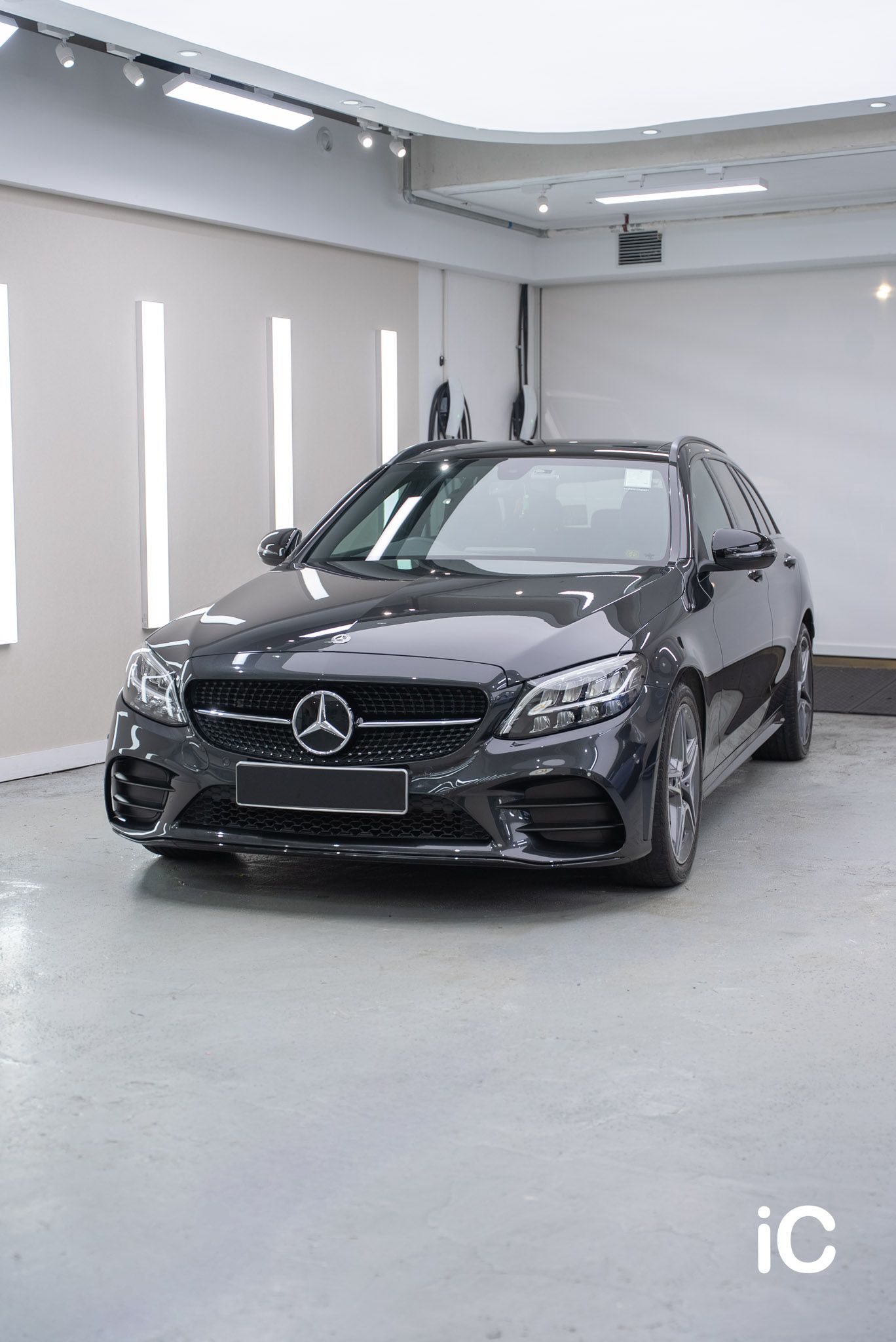 Mercedes-Benz C-Class 鍍膜 施工作品