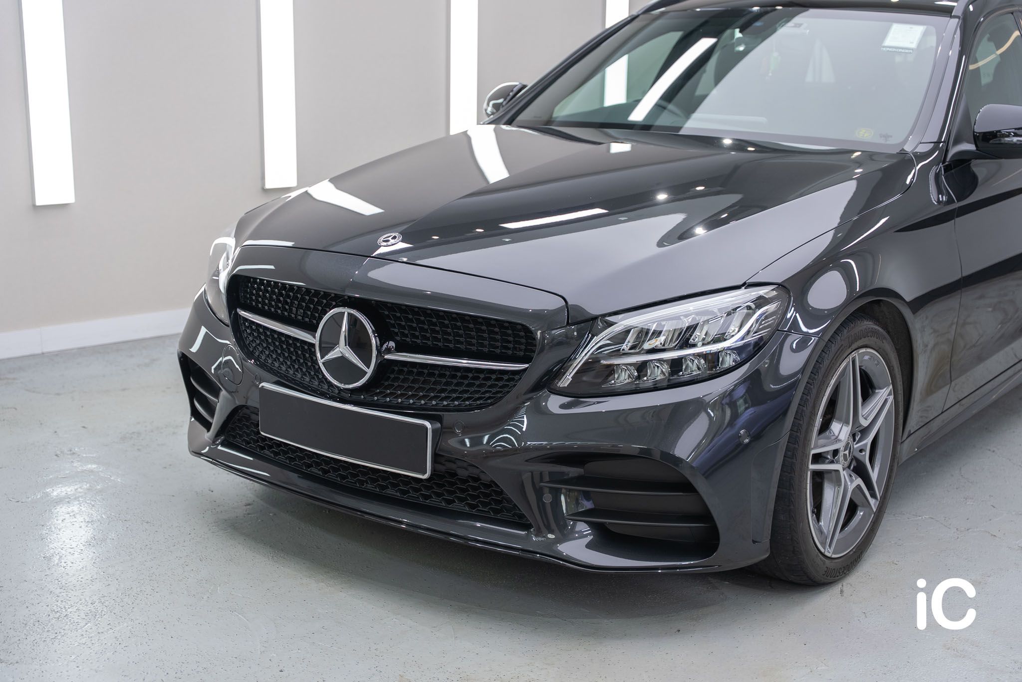 Mercedes-Benz C-Class 鍍膜 施工作品