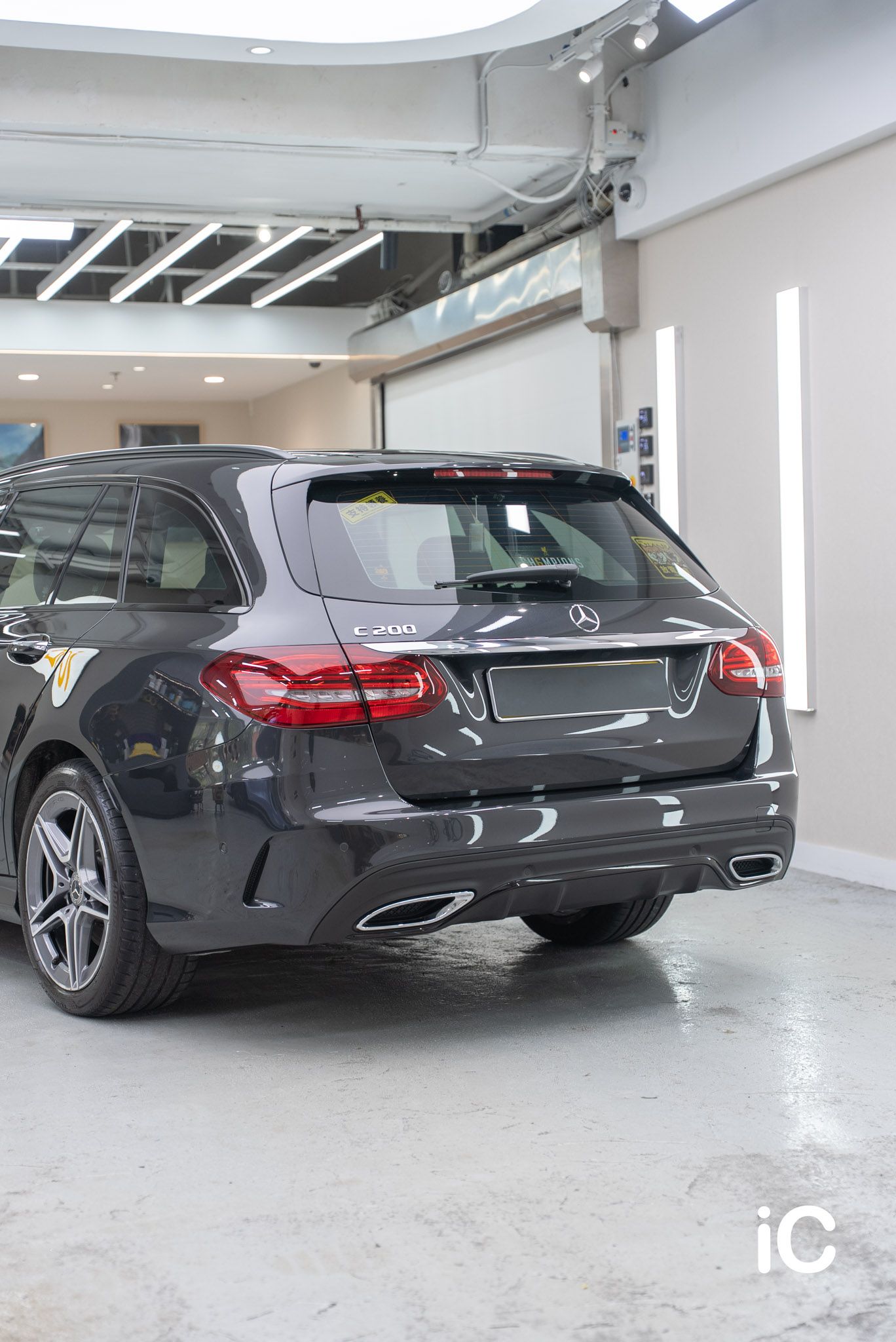 Mercedes-Benz C-Class 鍍膜 施工作品