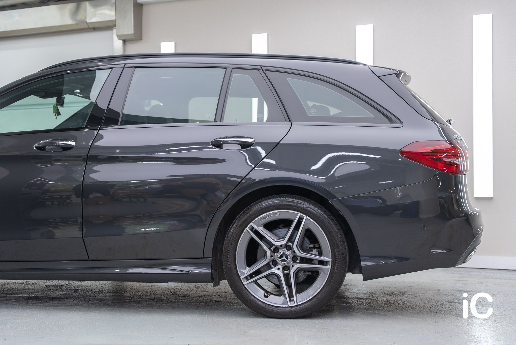 Mercedes-Benz C-Class 鍍膜 施工作品