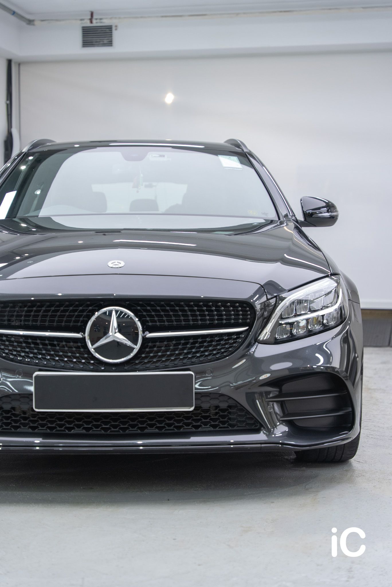 Mercedes-Benz C-Class 鍍膜 施工作品