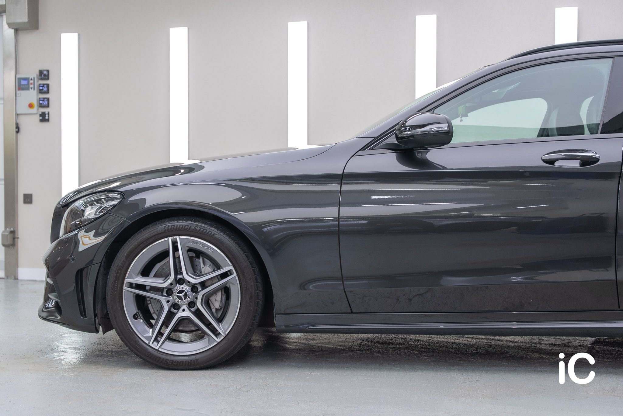 Mercedes-Benz C-Class 鍍膜 施工作品