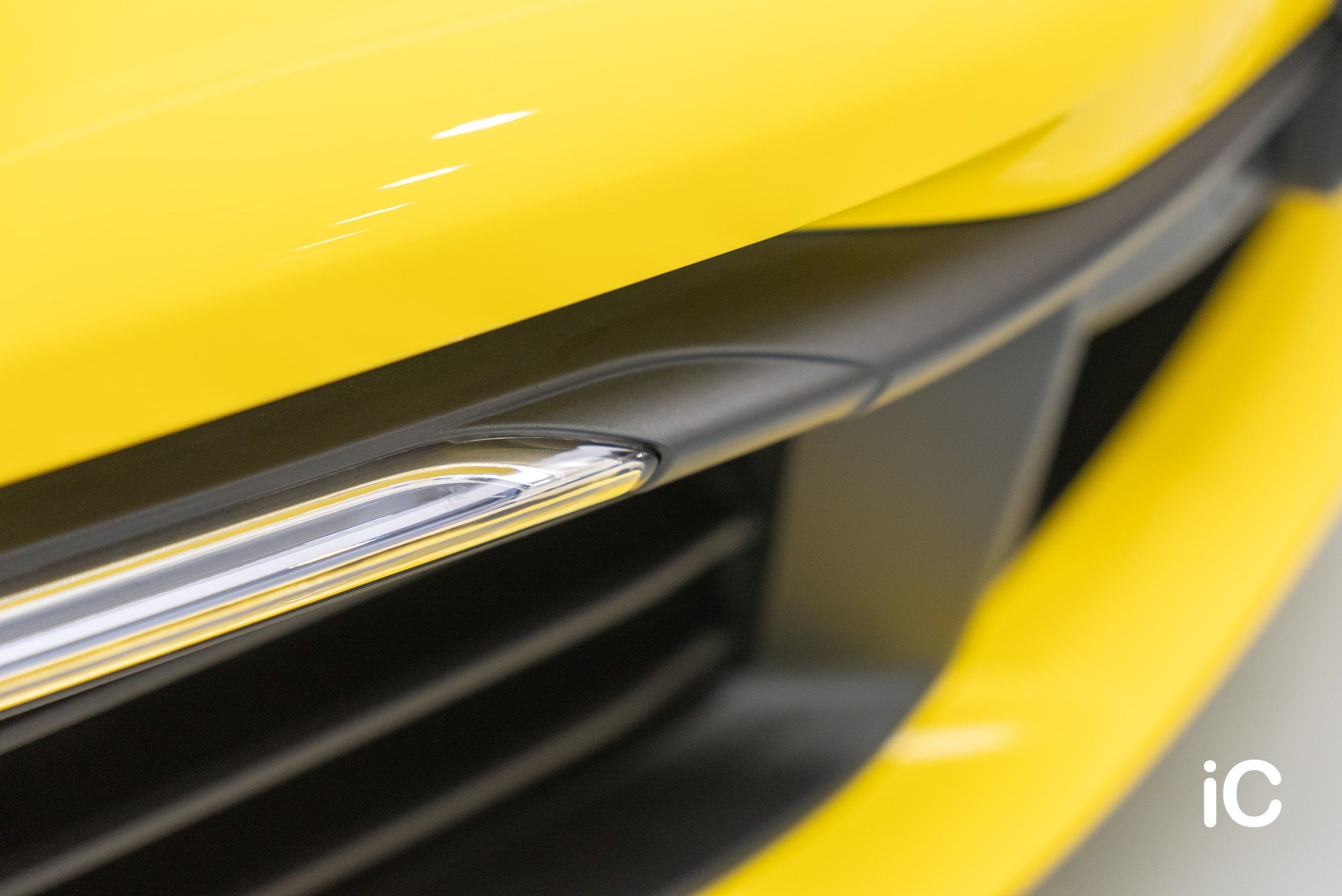 Porsche 911 透明 PPF 施工作品