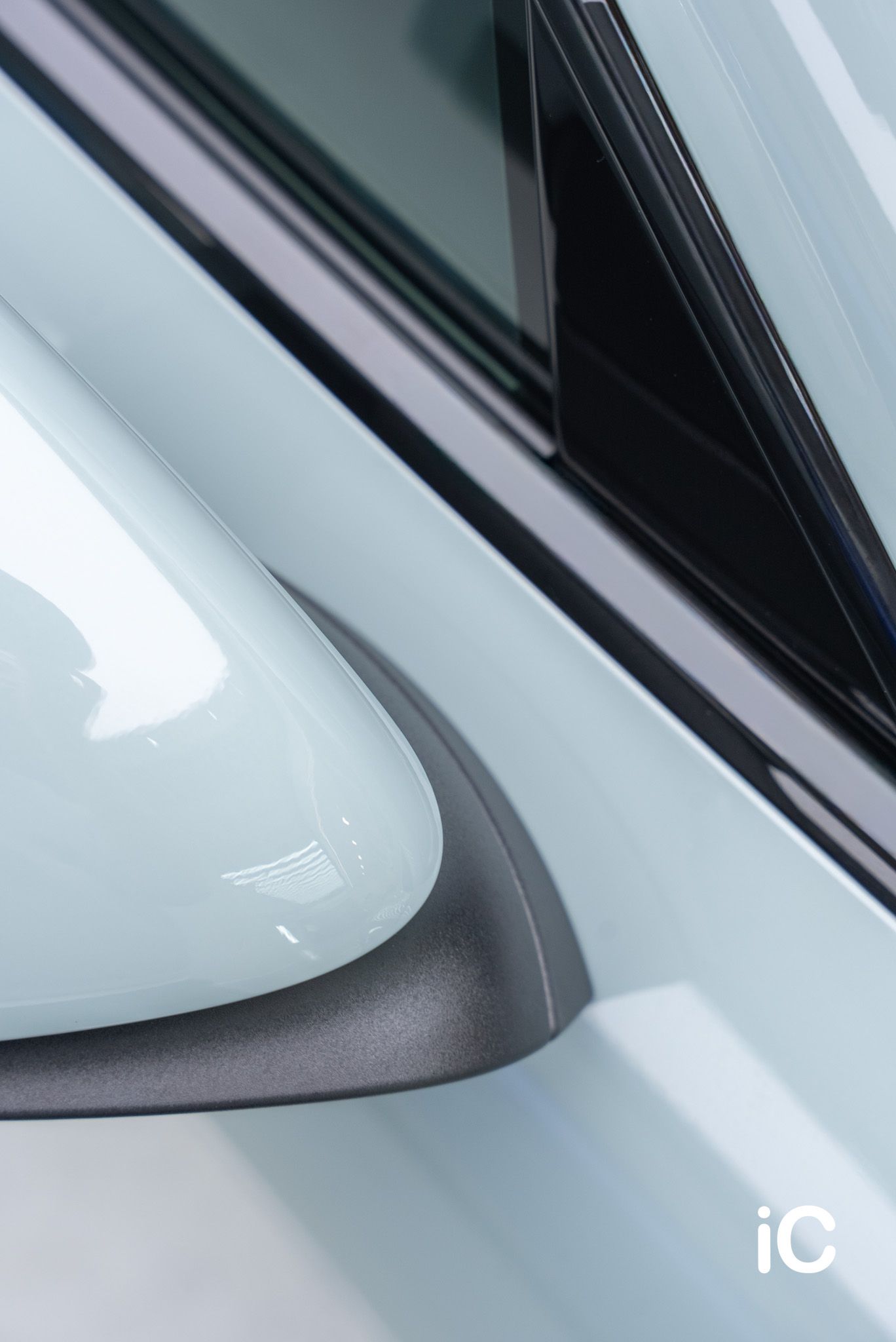 Porsche Taycan 透明 PPF 施工作品
