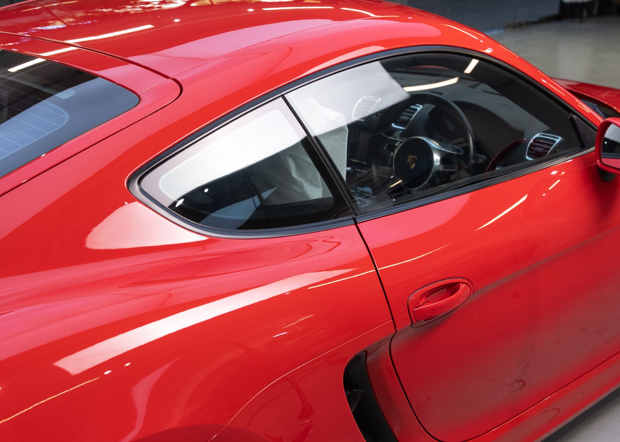 Porsche 718 Cayman with ULGO Black Infinity