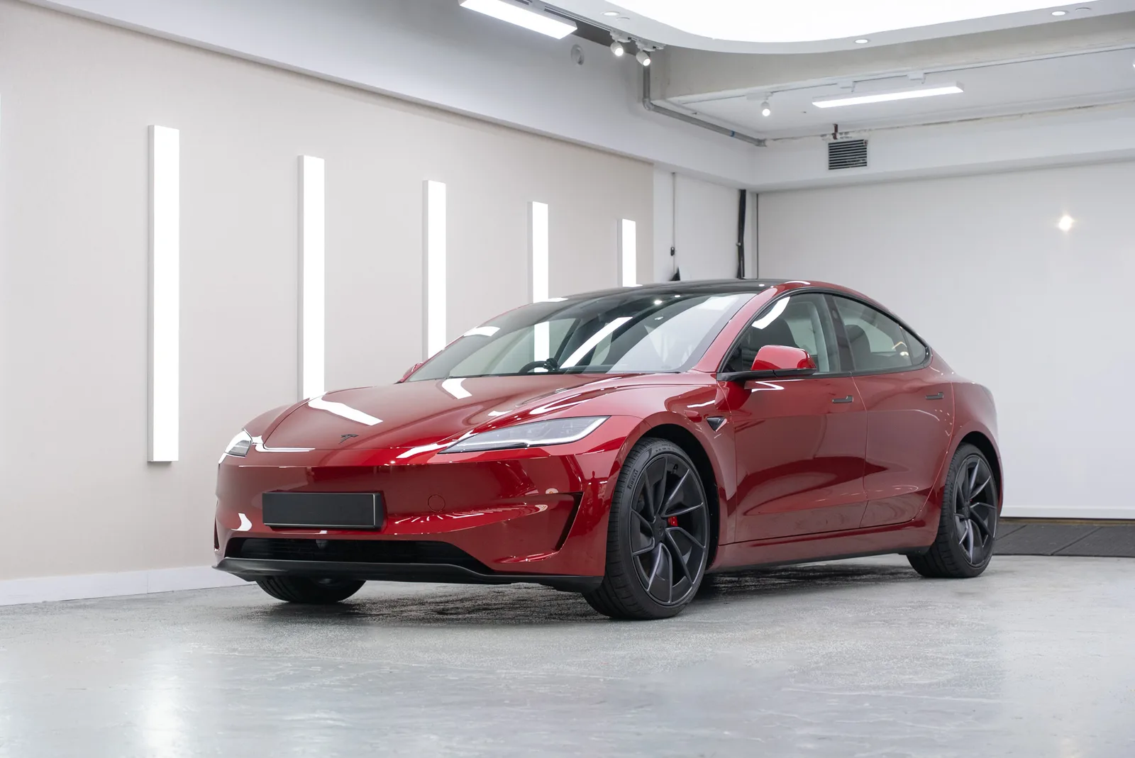 Tesla Model 3保護指南：PPF、鍍膜、轉色與隔熱如何選